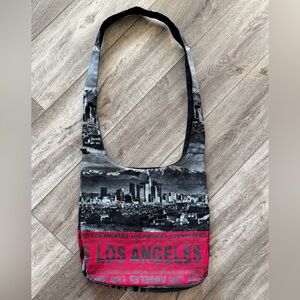 Robin Ruth Los Angeles Print Skyline Bag Purse Tote Slouch Bag Medium Red Black